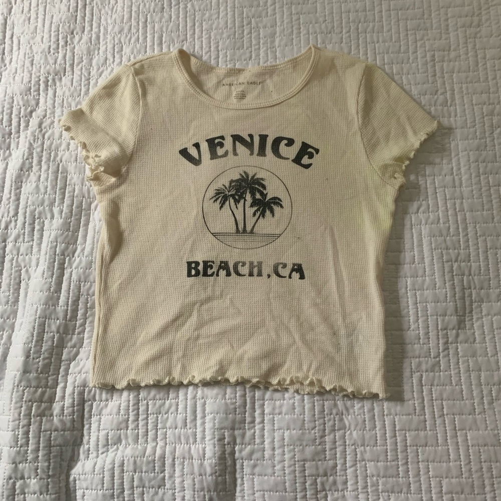 Will send picture of clothes on if needed
